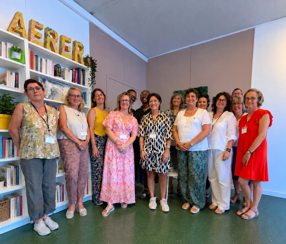 Photo de groupe lors de la crémaillère d'Eparkéô à Césure, le 4 septembre 2026